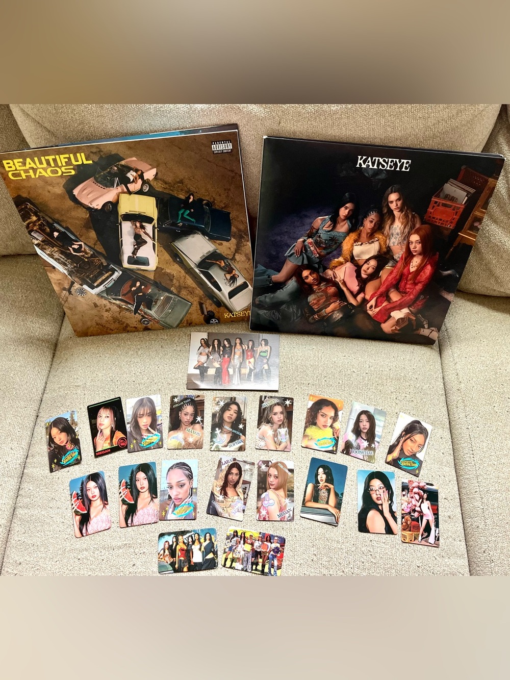 KATSEYE Beautiful Chaos + SIS Vinyl Bundle Photocards Colored Vinyl